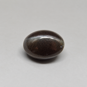 Natural Brownish Red Scapolite Cat’s Eye Gemstone – 4.91 Ct Oval Cabochon